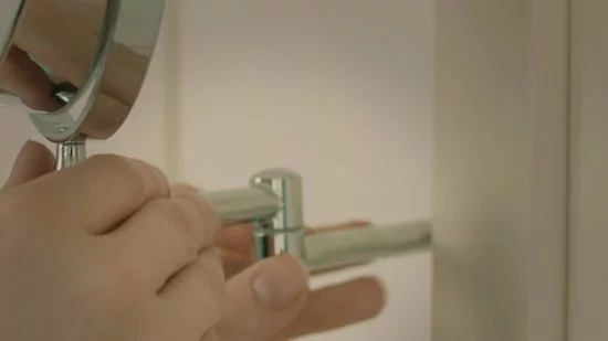 Promo ✔️ Personal Care Make Up Spiegel Met Led Verlichting - 5X Vergroting - Wandspiegel Rond - Scheerspiegel Wandmodel - Badkamer - Douche - Chroom 🔔 4 Promo ✔️ Personal Care Make Up Spiegel Met Led Verlichting - 5X Vergroting - Wandspiegel Rond - Scheerspiegel Wandmodel - Badkamer - Douche - Chroom 🔔 - Afbeelding 2