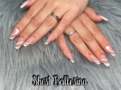 Begroting 😉 Royala 102 - Ballerina Short (kort) Half Frosted - Full Cover - Nageltips - Nepnagels - Plaknagels - In Assortimentsbox - 120 Stuks 12 Maten - Voor Gellak Acrylnagellak En PolyGel Nagels - Royala Frosted Tips Line 😍 -Beauty Winkel 550x413 3